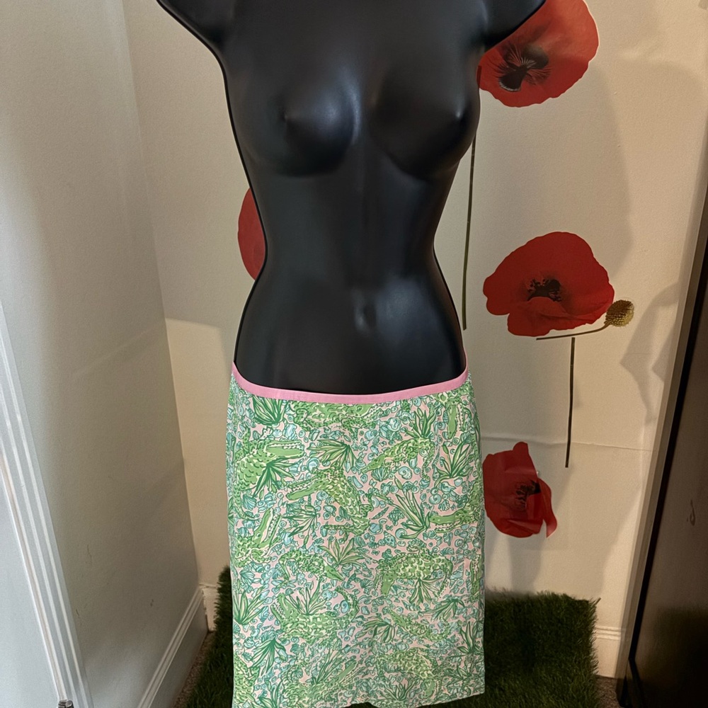 Lilly Pulitzer Green Alligator A-Line Skirt with Pink Trim
